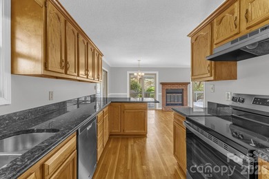 Outstanding location in North Asheville near lovely Beaver Lake - photo 2