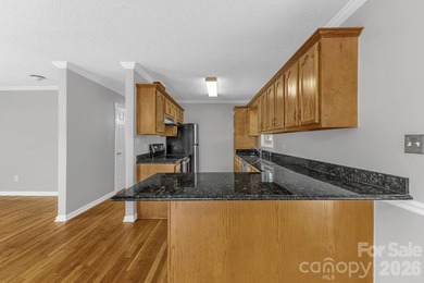 Outstanding location in North Asheville near lovely Beaver Lake - photo 4