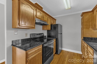 Outstanding location in North Asheville near lovely Beaver Lake - photo 5