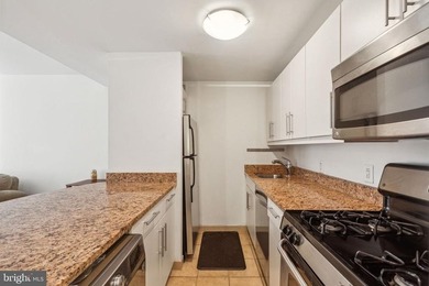 Live right on Rittenhouse Square! Step out of the lobby, cross - photo 11