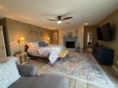 HOW ABOUT A HOME WITH THREE L'S? Luxurious, Lovable, and - photo 18