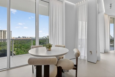 Step into a state-of-the-art, fully reimagined Bellini residence - photo 22