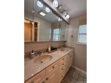 HOW ABOUT A HOME WITH THREE L'S? Luxurious, Lovable, and - photo 23