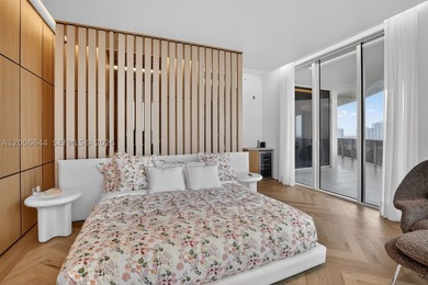 Step into a state-of-the-art, fully reimagined Bellini residence - photo 27