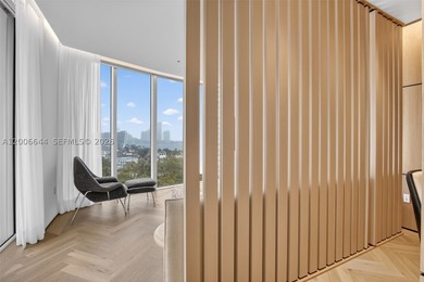 Step into a state-of-the-art, fully reimagined Bellini residence - photo 30
