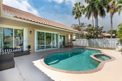 Lakefront living doesn't get more complete than this. Fully - photo 33