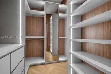 Step into a state-of-the-art, fully reimagined Bellini residence - photo 35