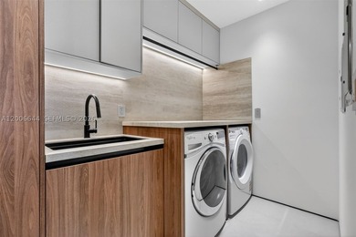 Step into a state-of-the-art, fully reimagined Bellini residence - photo 47