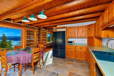 Escape to North Idaho living at its finest with this stunning - photo 8