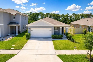 Welcome to this beautifully maintained 3-bedroom, 2-bathroom - photo 1