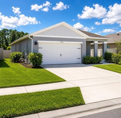 Welcome to this beautifully maintained 3-bedroom, 2-bathroom - photo 2