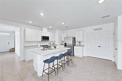 Welcome to this beautifully maintained 3-bedroom, 2-bathroom - photo 4