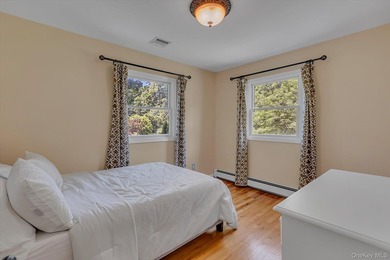 Beautifully updated 4-bedroom, 4-full-bath Expanded Split set on - photo 15