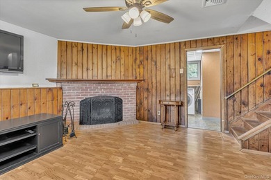 Beautifully updated 4-bedroom, 4-full-bath Expanded Split set on - photo 20