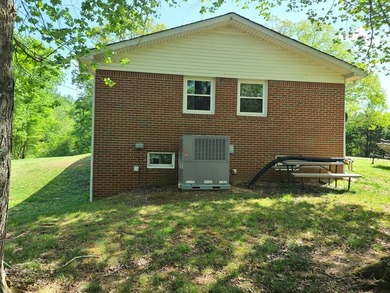 REALLY NICE HOME FIRST TIME ON THE MARKET - Remodeled throughout - photo 23