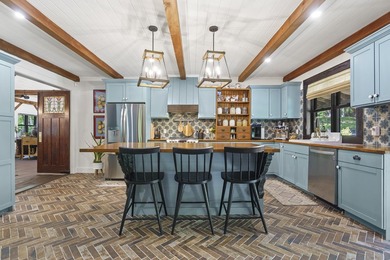 Overlooking the Piscataqua River, this extraordinary post and - photo 8
