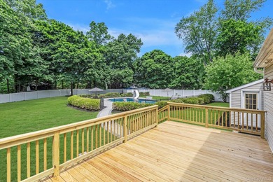 Beautifully updated 4-bedroom, 4-full-bath Expanded Split set on - photo 29