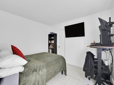 Welcome to 9702 NW 5th Ln #9702, Miami, FL 33172, 3/2 - photo 9