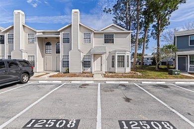 (private lake, pond, coastal) Townhome/Townhouse Sale Pending in Tampa Florida
