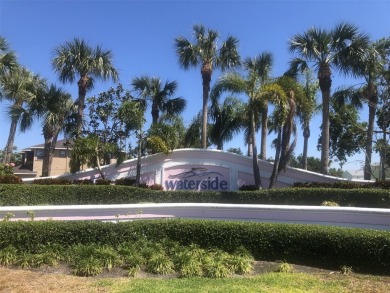 Lake Condo For Sale in St. Petersburg, Florida