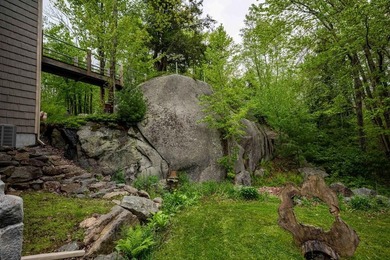 Welcome to Cathedral Rock, a one-of-a-kind lakefront retreat set - photo 13