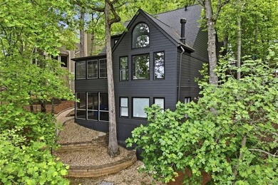 Lakefront living on Lake Arrowhead takes center stage here, with - photo 6