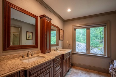 Welcome to Cathedral Rock, a one-of-a-kind lakefront retreat set - photo 38
