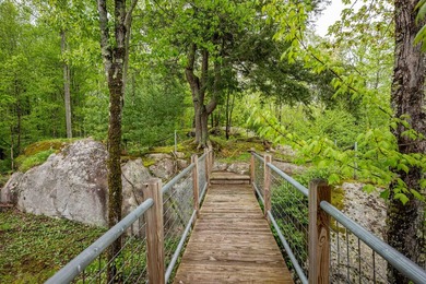 Welcome to Cathedral Rock, a one-of-a-kind lakefront retreat set - photo 41