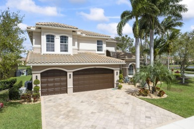 Lake Home For Sale in Boynton Beach, Florida