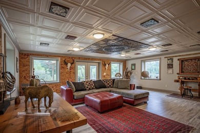 Welcome to Cathedral Rock, a one-of-a-kind lakefront retreat set - photo 46