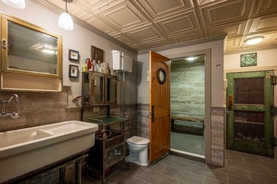 Welcome to Cathedral Rock, a one-of-a-kind lakefront retreat set - photo 50