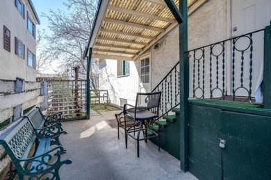 Fantastic Downtown Investment: Prime P2 Zoned Property with - photo 4