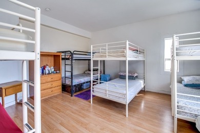 Fantastic Downtown Investment: Prime P2 Zoned Property with - photo 9