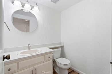 NEWLY REFRESHED END-UNIT IN LOMITA PINES | LIGHT, BRIGHT & - photo 22