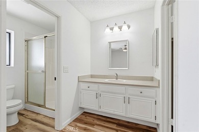 NEWLY REFRESHED END-UNIT IN LOMITA PINES | LIGHT, BRIGHT & - photo 23