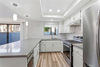 NEWLY REFRESHED END-UNIT IN LOMITA PINES | LIGHT, BRIGHT & - photo 28