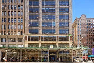 For auction is the entire 4th Floor (Units 4A and 4B) of 305 7th - photo 8