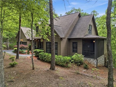 Welcome home to a stunning, fully updated 4-bedroom, 3.5-bath - photo 3
