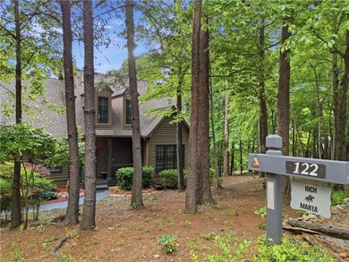 Welcome home to a stunning, fully updated 4-bedroom, 3.5-bath - photo 5