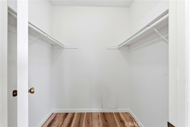 NEWLY REFRESHED END-UNIT IN LOMITA PINES | LIGHT, BRIGHT & - photo 35