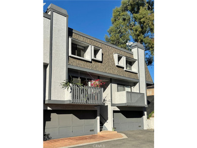 NEWLY REFRESHED END-UNIT IN LOMITA PINES | LIGHT, BRIGHT & - photo 38