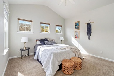 Discover low-maintenance living in this well-maintained 2-bed - photo 14