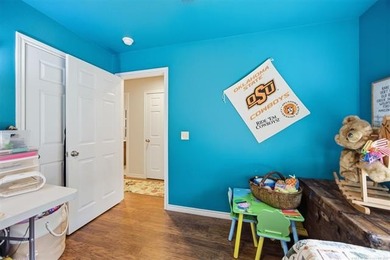 Charming 3-Bedroom, 2-Bath Lakefront Home with Hot Tub. Enjoy - photo 31