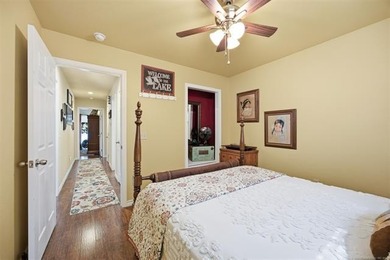Charming 3-Bedroom, 2-Bath Lakefront Home with Hot Tub. Enjoy - photo 33