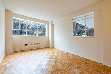 Wall of Windows in This Special One-Bedroom Beauty Bright and - photo 10