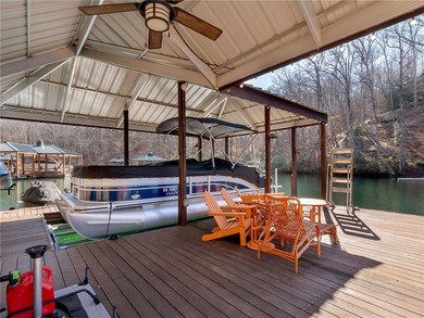 Nestled at the end of a quiet cul-de-sac in The Cliffs at Keowee - photo 41
