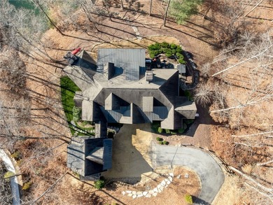 Nestled at the end of a quiet cul-de-sac in The Cliffs at Keowee - photo 50