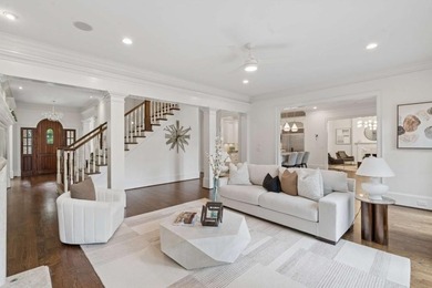 Welcome to this Exceptional Custom Estate nestled in the heart - photo 18
