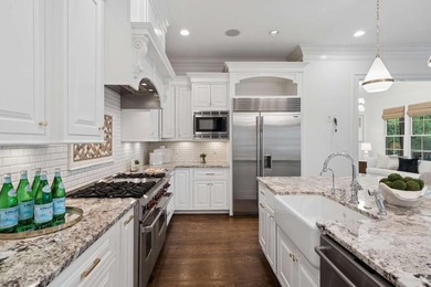 Welcome to this Exceptional Custom Estate nestled in the heart - photo 21