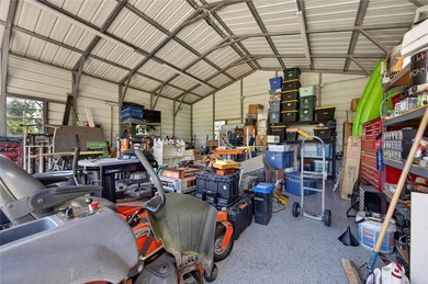 CALLING ALL FLORIDIANS! With just over 2400 square feet under - photo 39